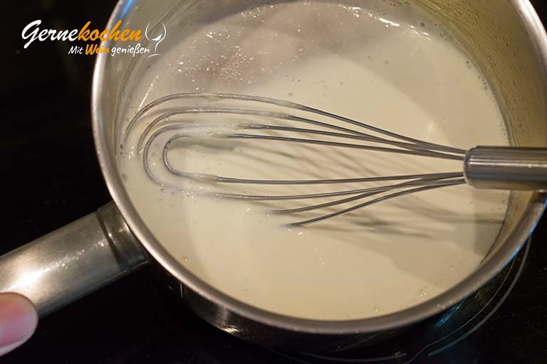 Schollenfilet mit Garnelen-Butter-Sauce und grünem Spargel – Zubereitungsschritt 4