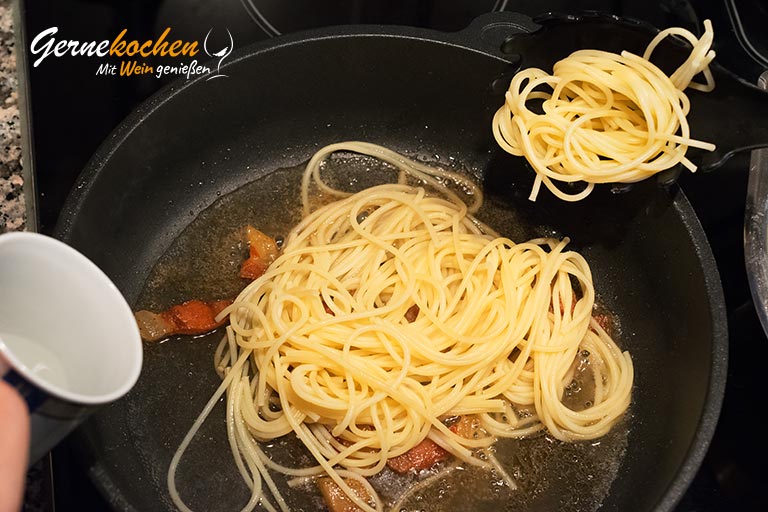 Spaghetti carbonara – Zubereitungsschritt 5.1