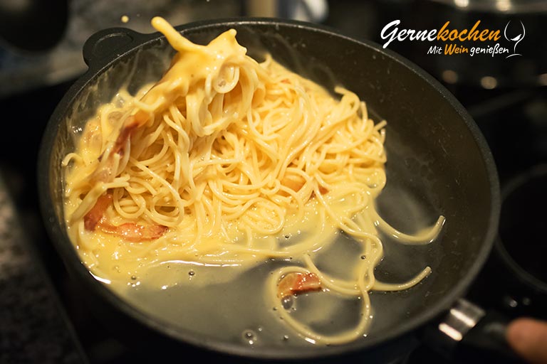 Spaghetti carbonara – Zubereitungsschritt 5.3