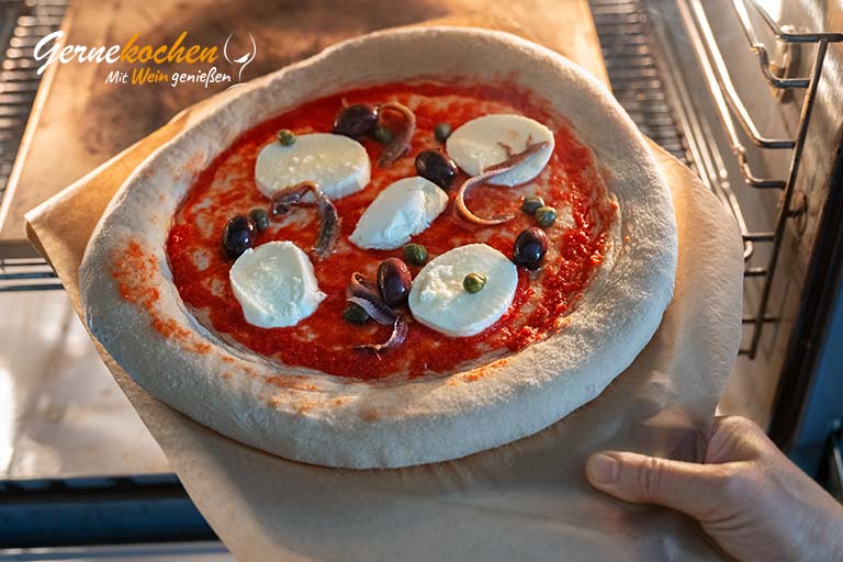 Original Pizza Napoli Rezept – Zubereitungsschritt 2
