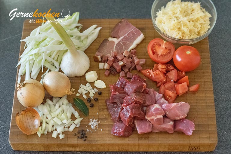 Bigosch (Bigos) aus dem Slow Cooker– Arbeitsschritt 1 Bigosch (Bigos) aus dem Slow Cooker – Zubereitungsschritt 1