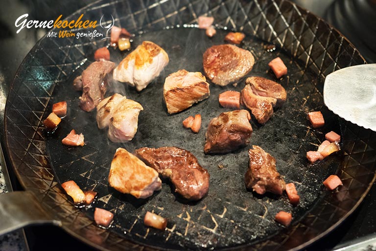 Bigosch (Bigos) aus dem Slow Cooker – Arbeitsschritt 3 Bigosch (Bigos) aus dem Slow Cooker – Zubereitungsschritt 3